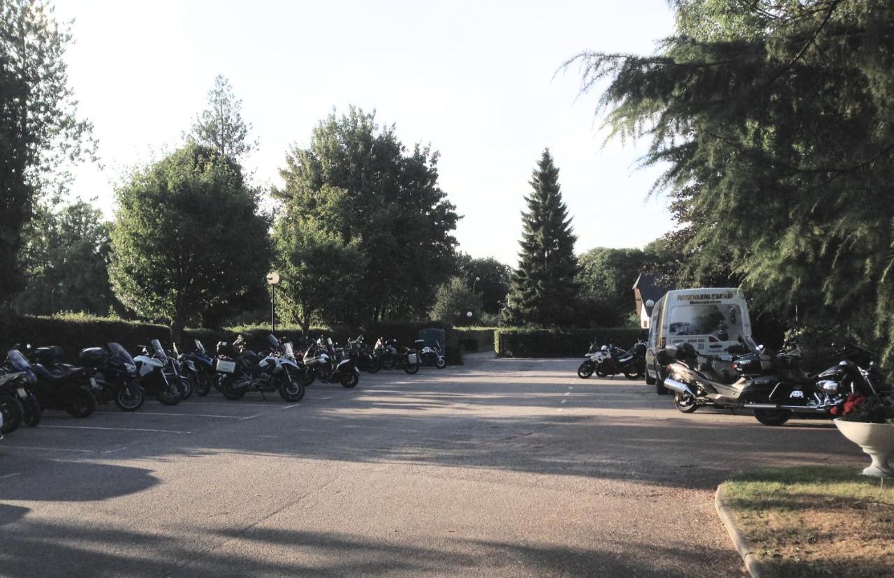 La Berteliere, The Originals Relais Hotel Saint-Martin-du-Vivier Kültér fotó